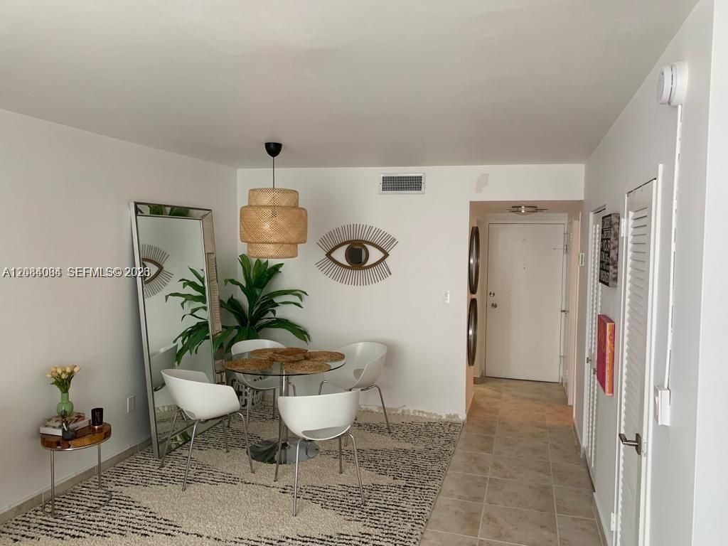 2899 SW Collins Ave, Unit 1016, Miami Beach, FL 33140 Photo