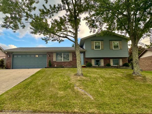 2821 E Turtle Creek Drive, Fairfield, OH 45014