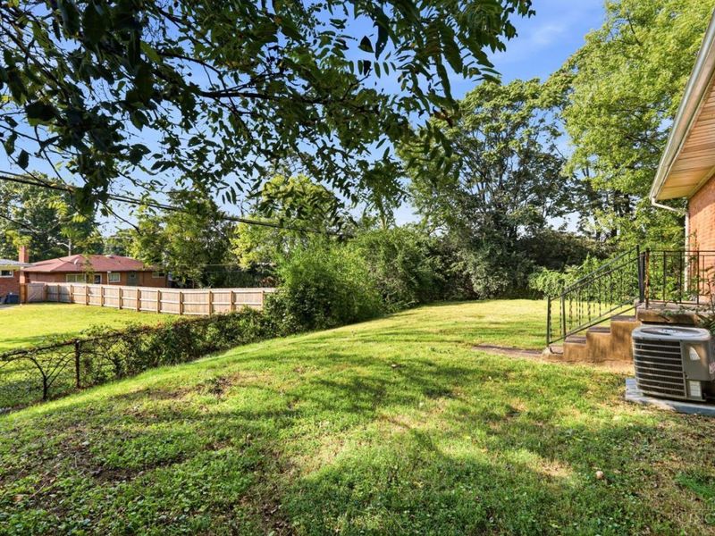 6065 Waldway Lane, Cincinnati, OH 45224 Photo 11