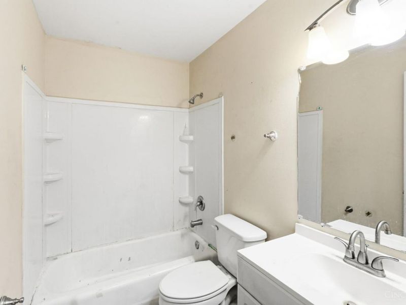 6065 Waldway Lane, Cincinnati, OH 45224 Photo 7
