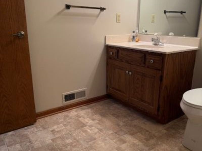 127 Northwood Drive, Dover, OH 44622 Photo 19