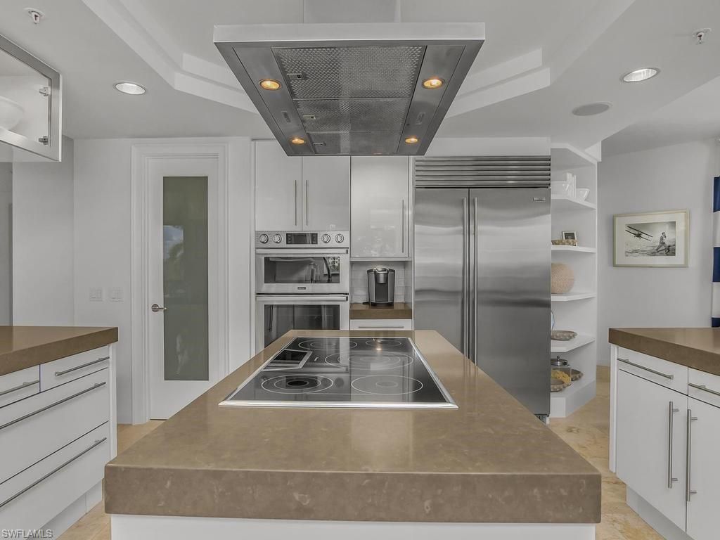 8473 Bay Colony Dr, Unit 304, Naples, FL 34108 Photo