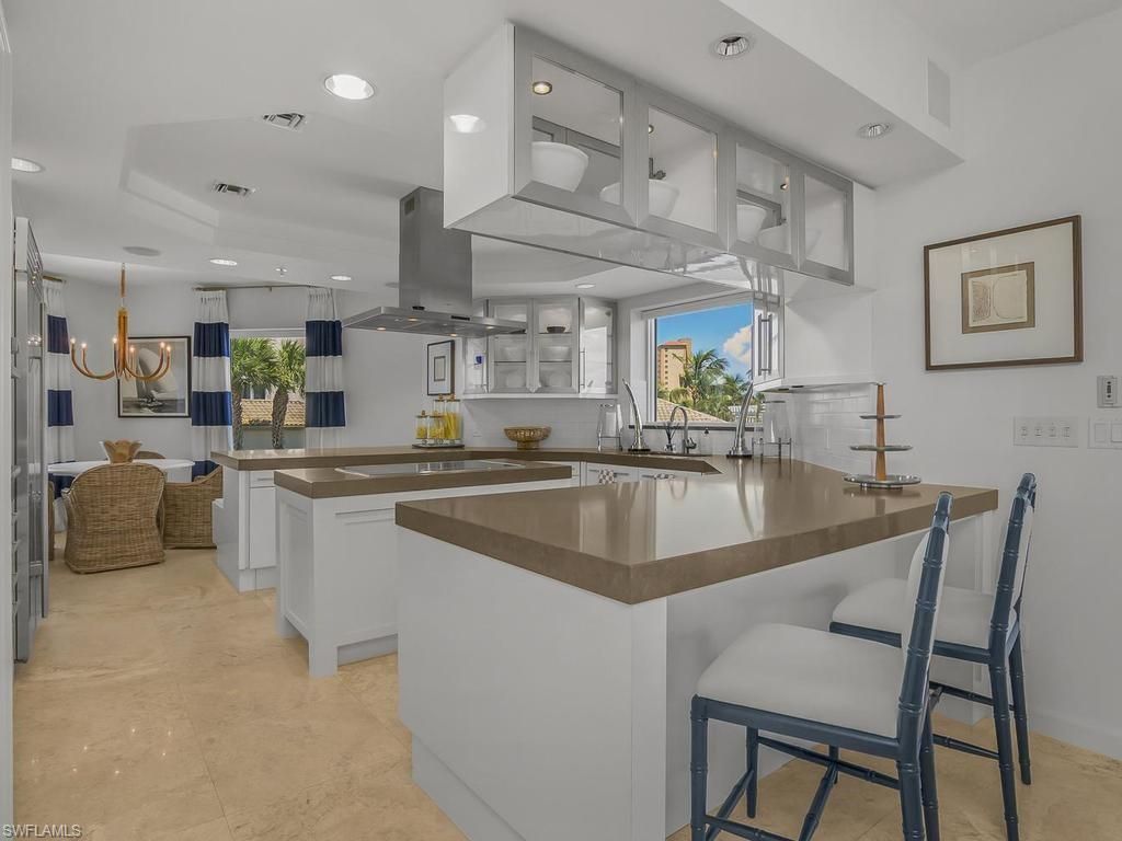8473 Bay Colony Dr, Unit 304, Naples, FL 34108 Photo