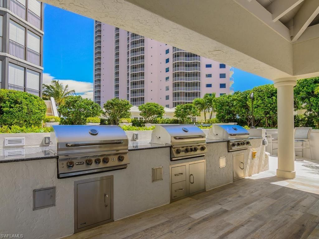 8473 Bay Colony Dr, Unit 304, Naples, FL 34108 Photo