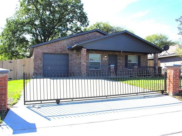 2001 San Antonio Street, Grand Prairie, TX 75051