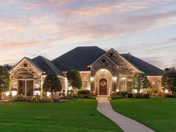 1581 Mcfarland Drive, Waxahachie, TX 75167