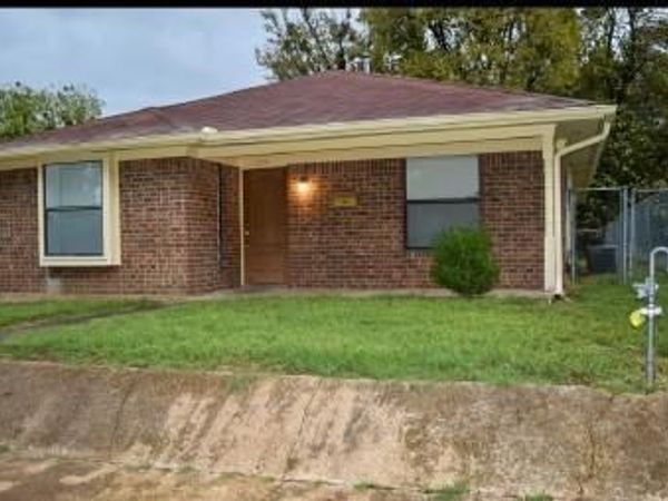 850 5th Street NE, Paris, TX 75460