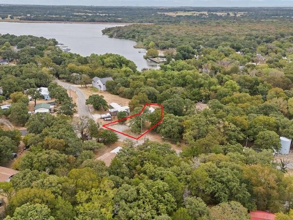 292 Chambers Drive, Alvarado, TX 76009