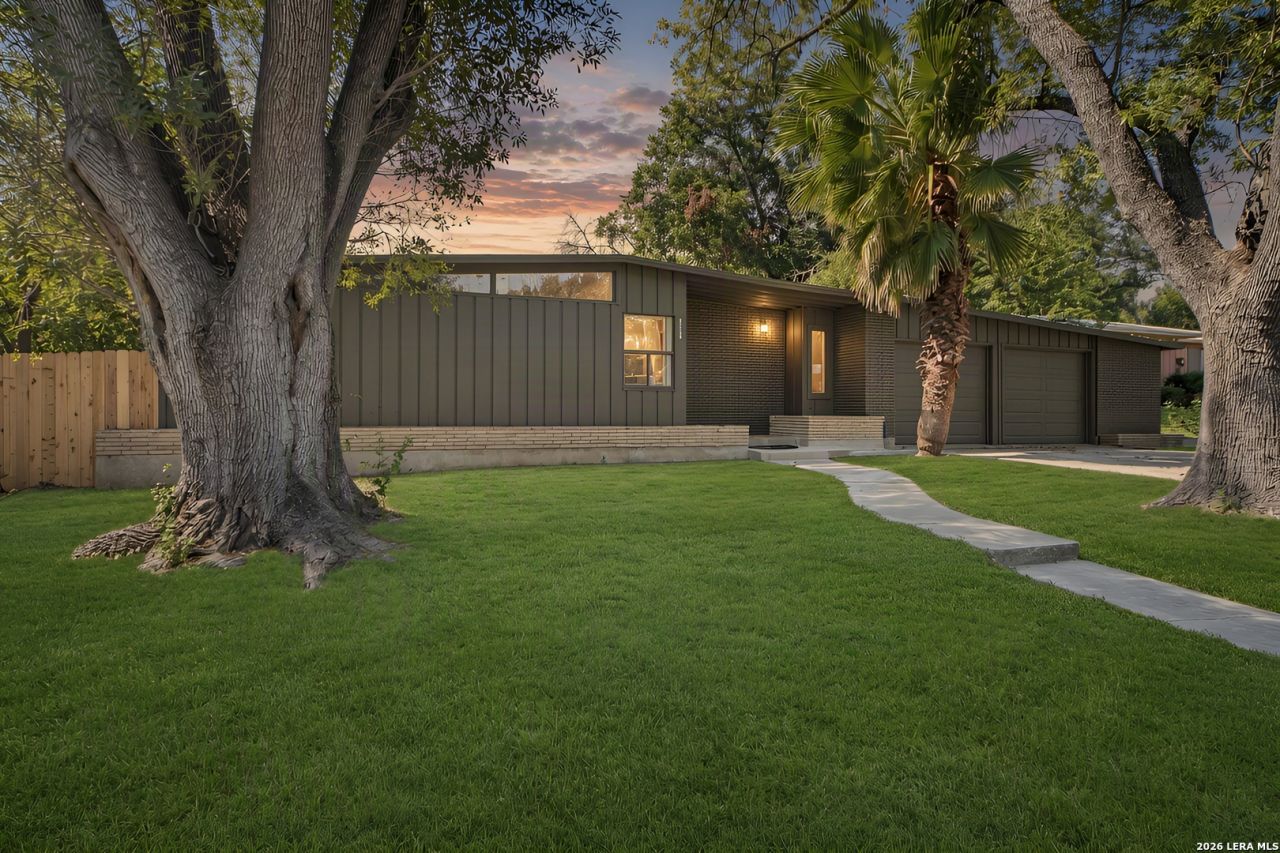 118 Maplewood Ln, San Antonio, TX 78216 Main Photo