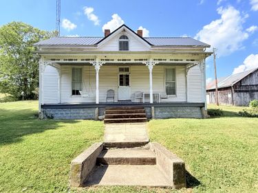 1363 Levy Road, Paris, KY 40361