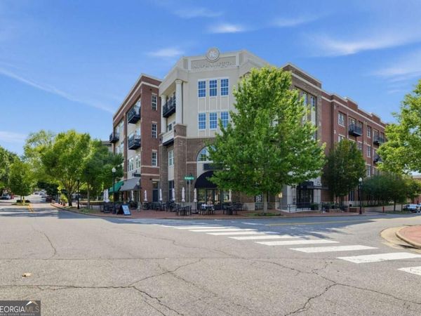 58 Canton Street, Unit 202, Alpharetta, GA 30009