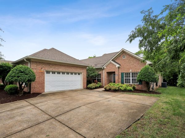 201 Wrennewood Ln , Franklin, TN 37064