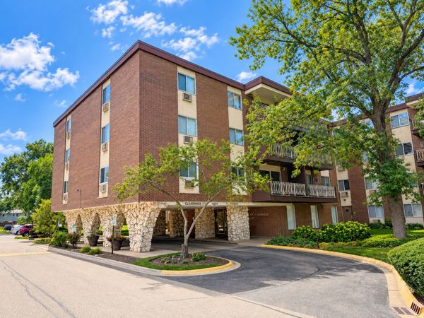 1331 S Finley Road , Unit 213, Lombard, IL 60148