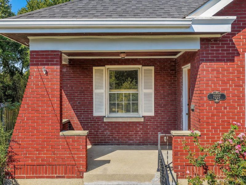 7227 Plainfield Road, Deer Park, OH 45236 Photo 2