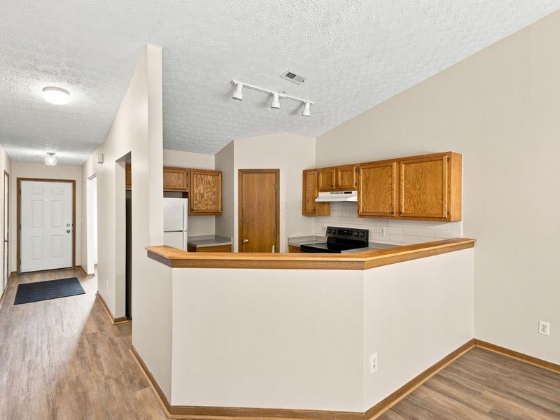 1460 October Ridge Court, Columbus, OH 43223 Photo 12