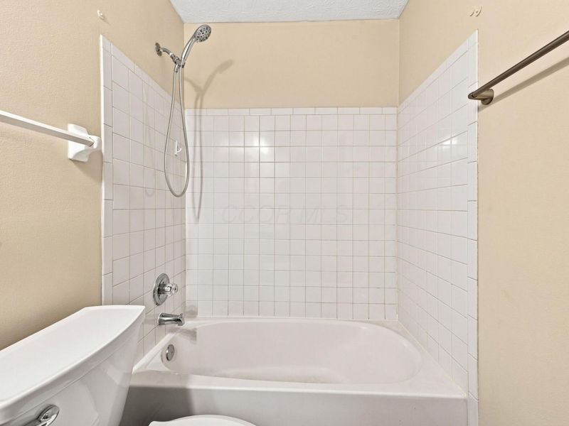 1460 October Ridge Court, Columbus, OH 43223 Photo 23