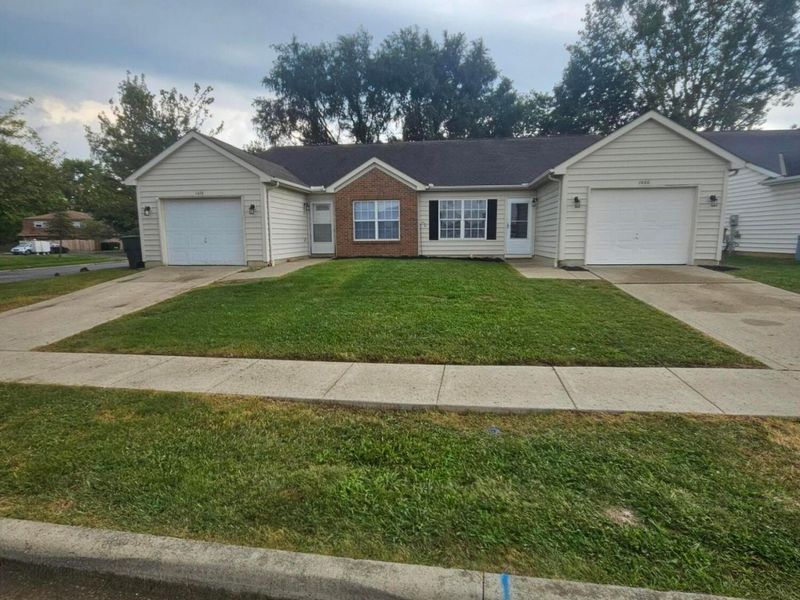 1460 October Ridge Court, Columbus, OH 43223 Photo 3