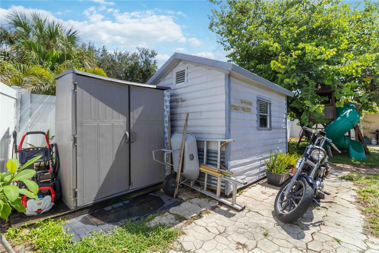 6402 34th Avenue W, Bradenton, FL 34209 Photo