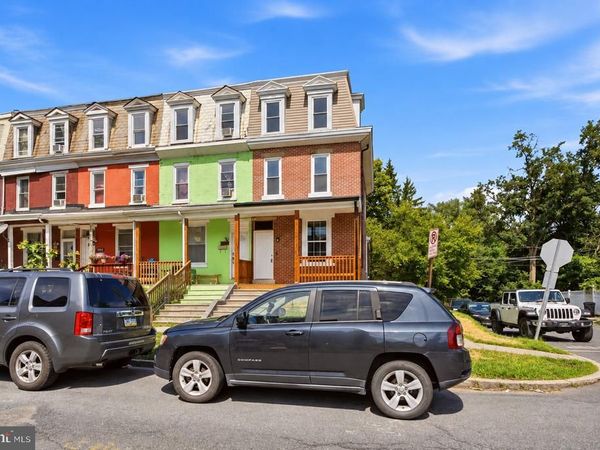 2056 SWATARA STREET, HARRISBURG, PA 17104