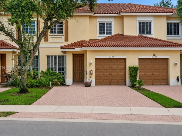 3222 NW 31st Ter , Oakland Park, FL 33309