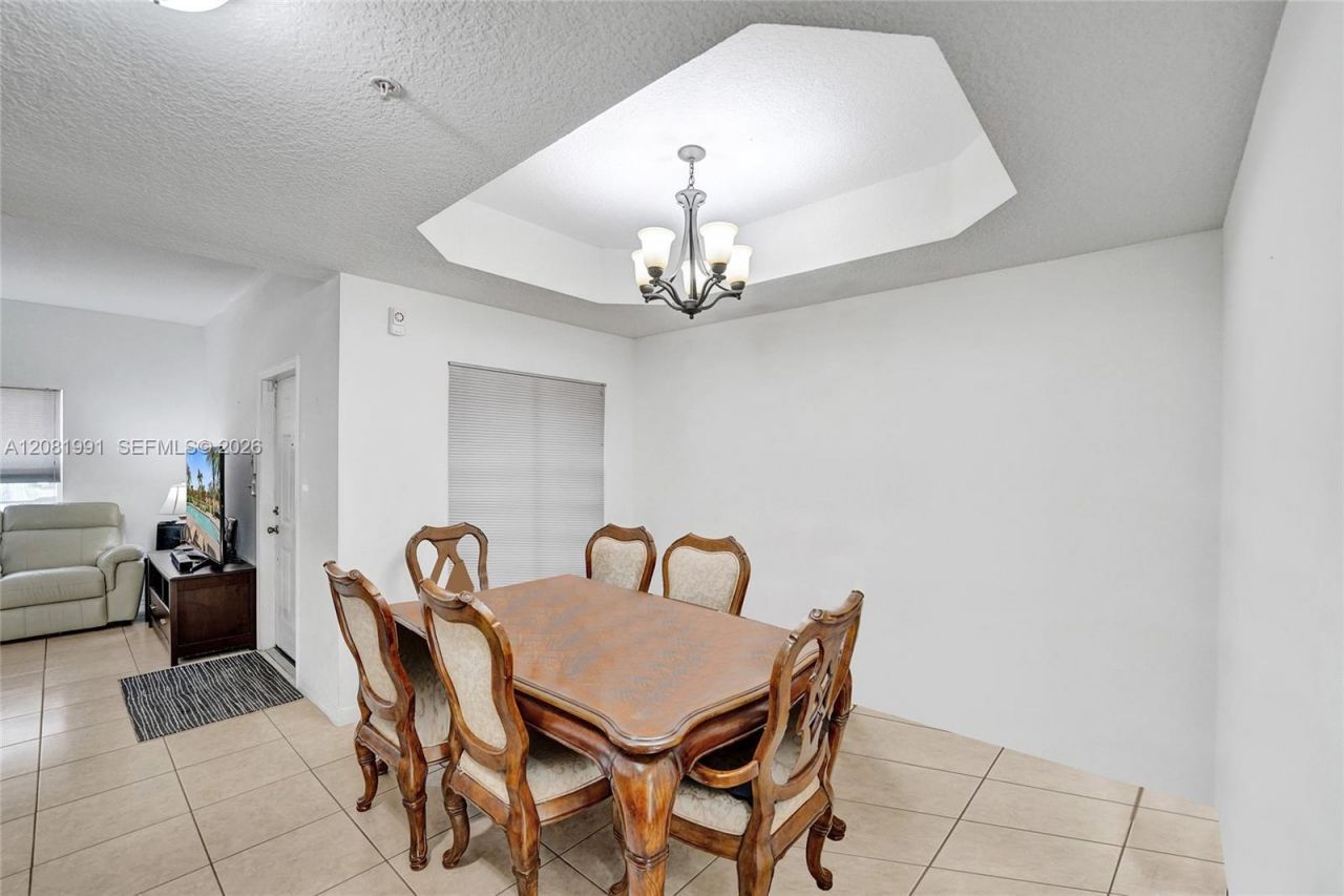 953 SW 143rd Ave , Pembroke Pines, FL 33027 Photo