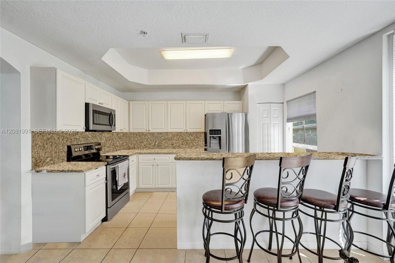 953 SW 143rd Ave , Pembroke Pines, FL 33027 Photo