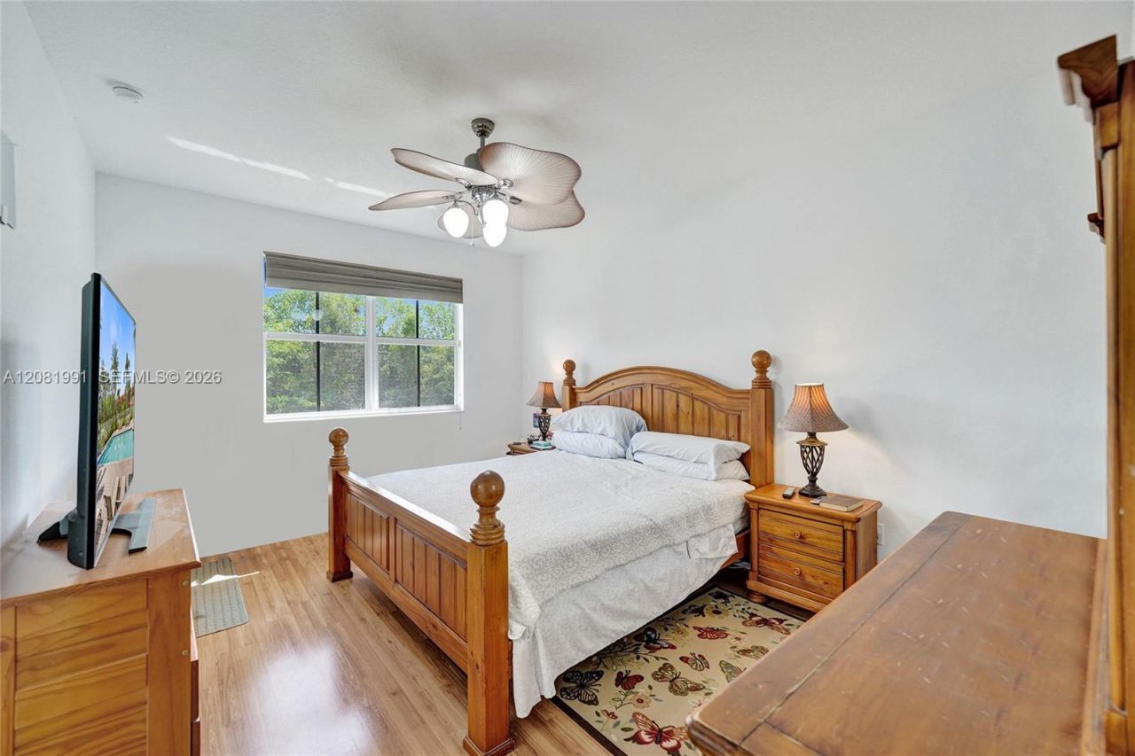953 SW 143rd Ave , Pembroke Pines, FL 33027 Photo