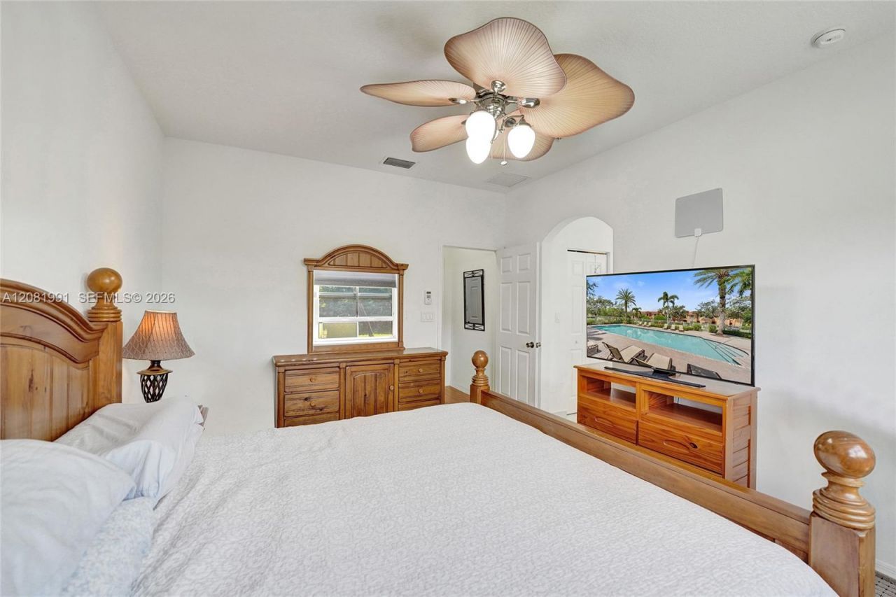 953 SW 143rd Ave , Pembroke Pines, FL 33027 Photo