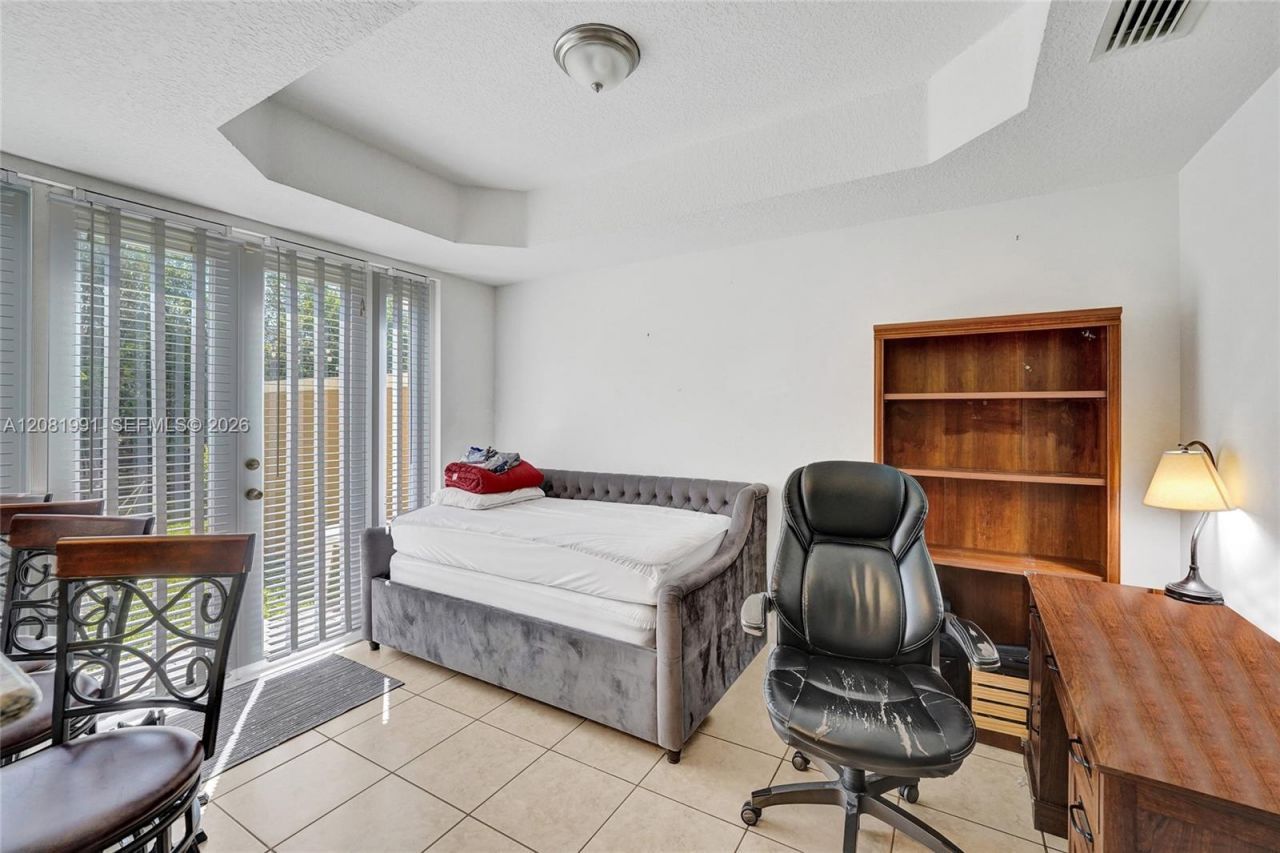 953 SW 143rd Ave , Pembroke Pines, FL 33027 Photo