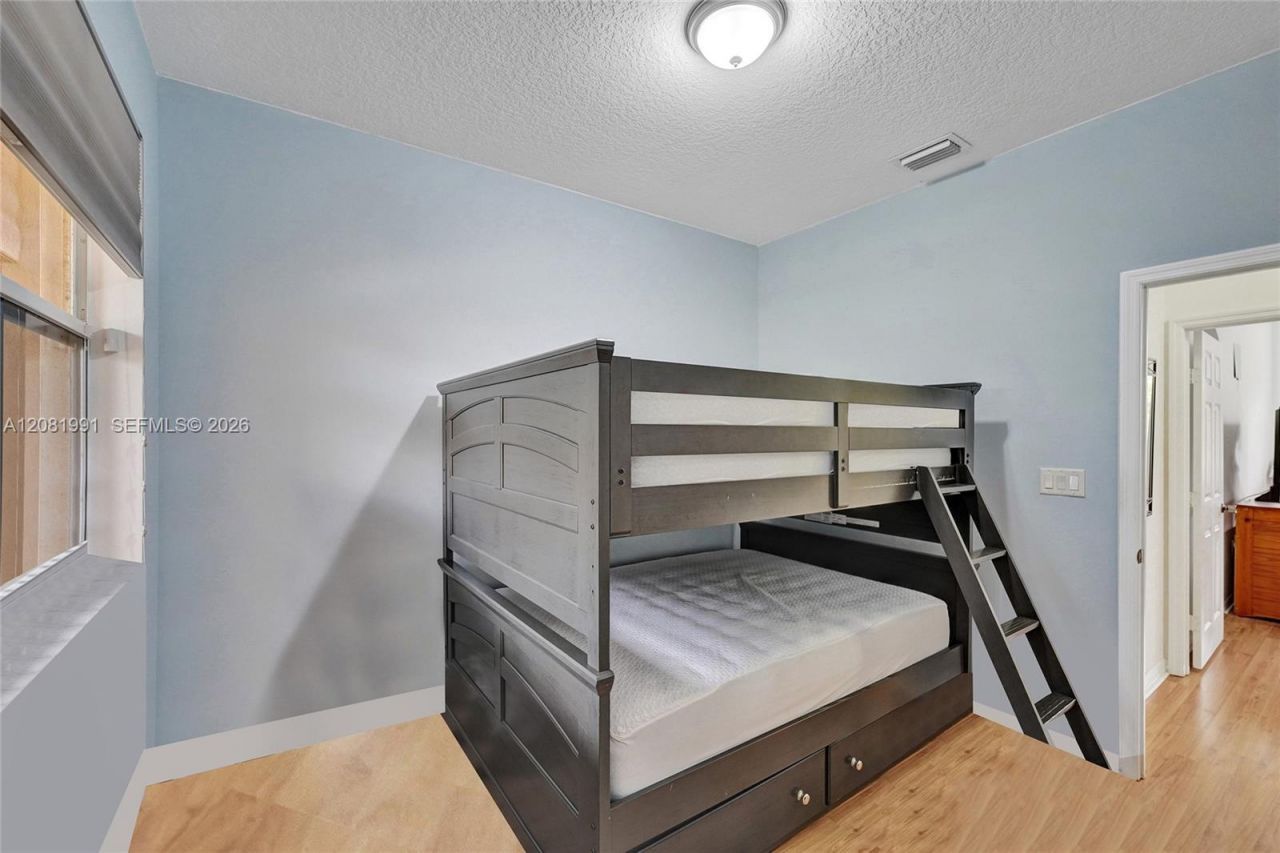 953 SW 143rd Ave , Pembroke Pines, FL 33027 Photo