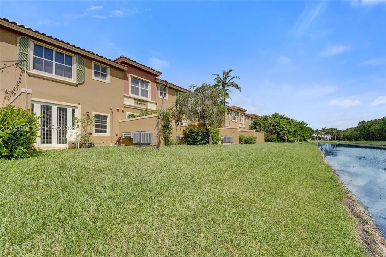 953 SW 143rd Ave , Pembroke Pines, FL 33027 Photo