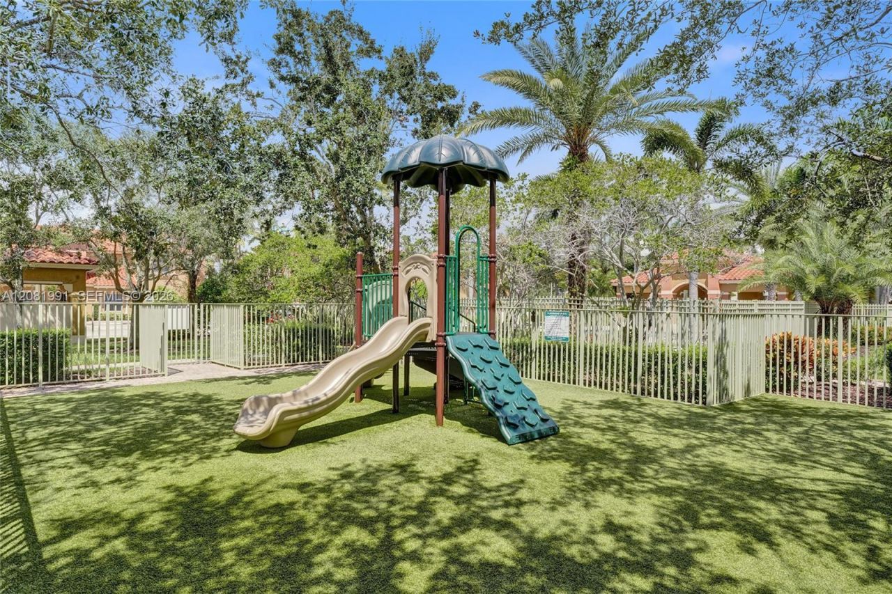 953 SW 143rd Ave , Pembroke Pines, FL 33027 Photo