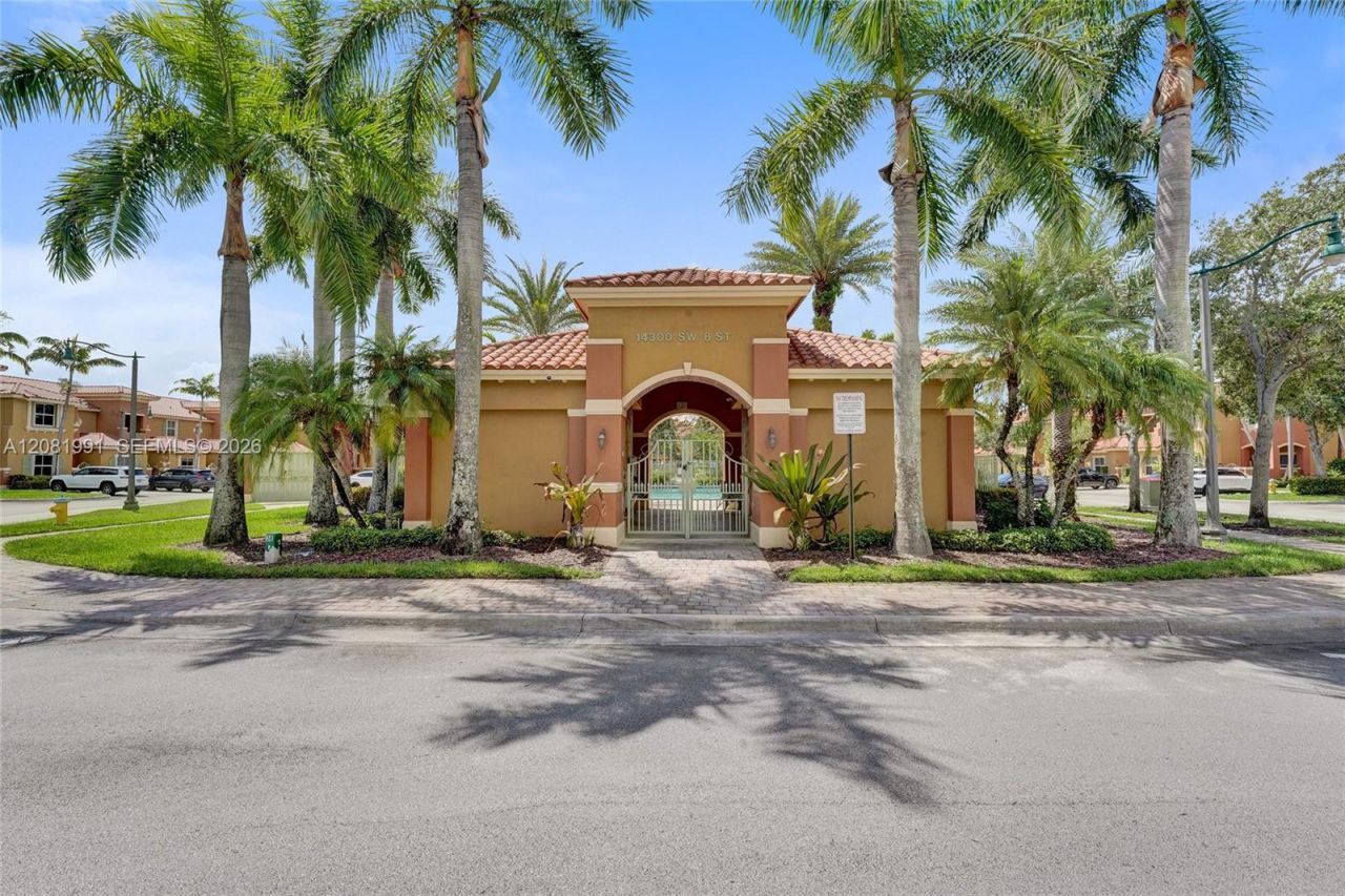 953 SW 143rd Ave , Pembroke Pines, FL 33027 Photo