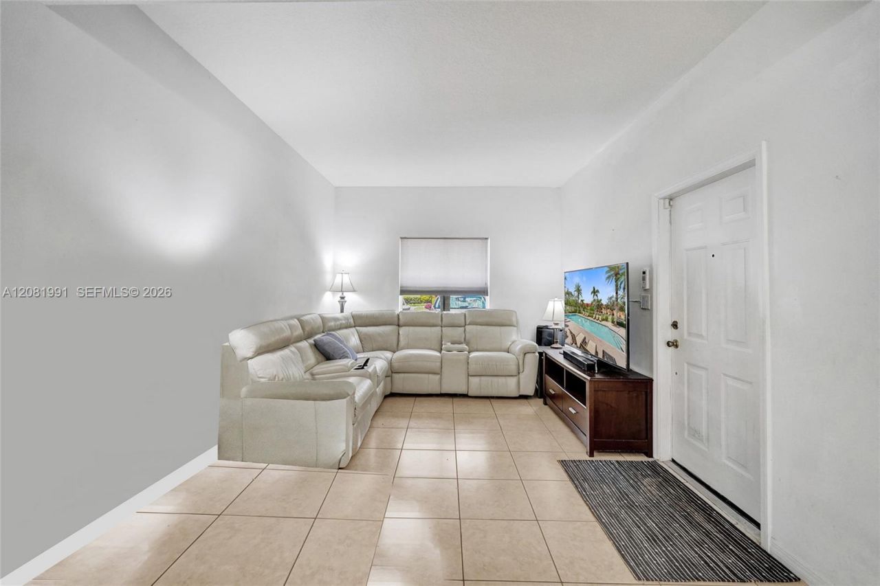 953 SW 143rd Ave , Pembroke Pines, FL 33027 Photo