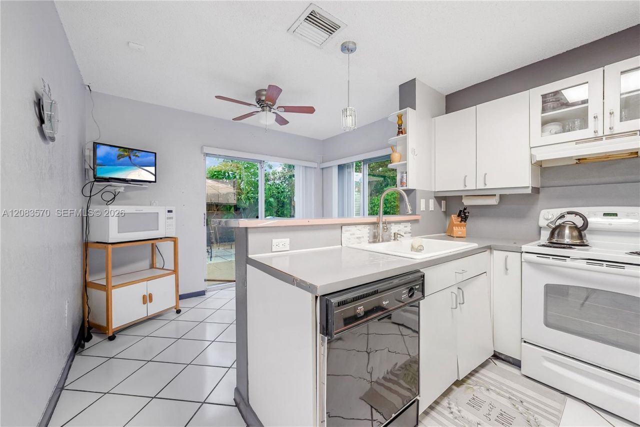 9834 SW 222nd St , Cutler Bay, FL 33190 Photo
