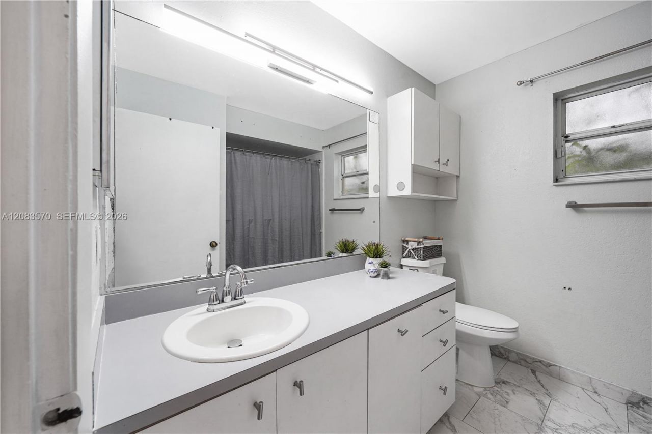 9834 SW 222nd St , Cutler Bay, FL 33190 Photo