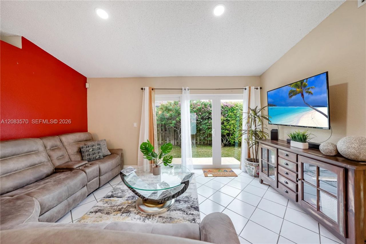 9834 SW 222nd St , Cutler Bay, FL 33190 Photo