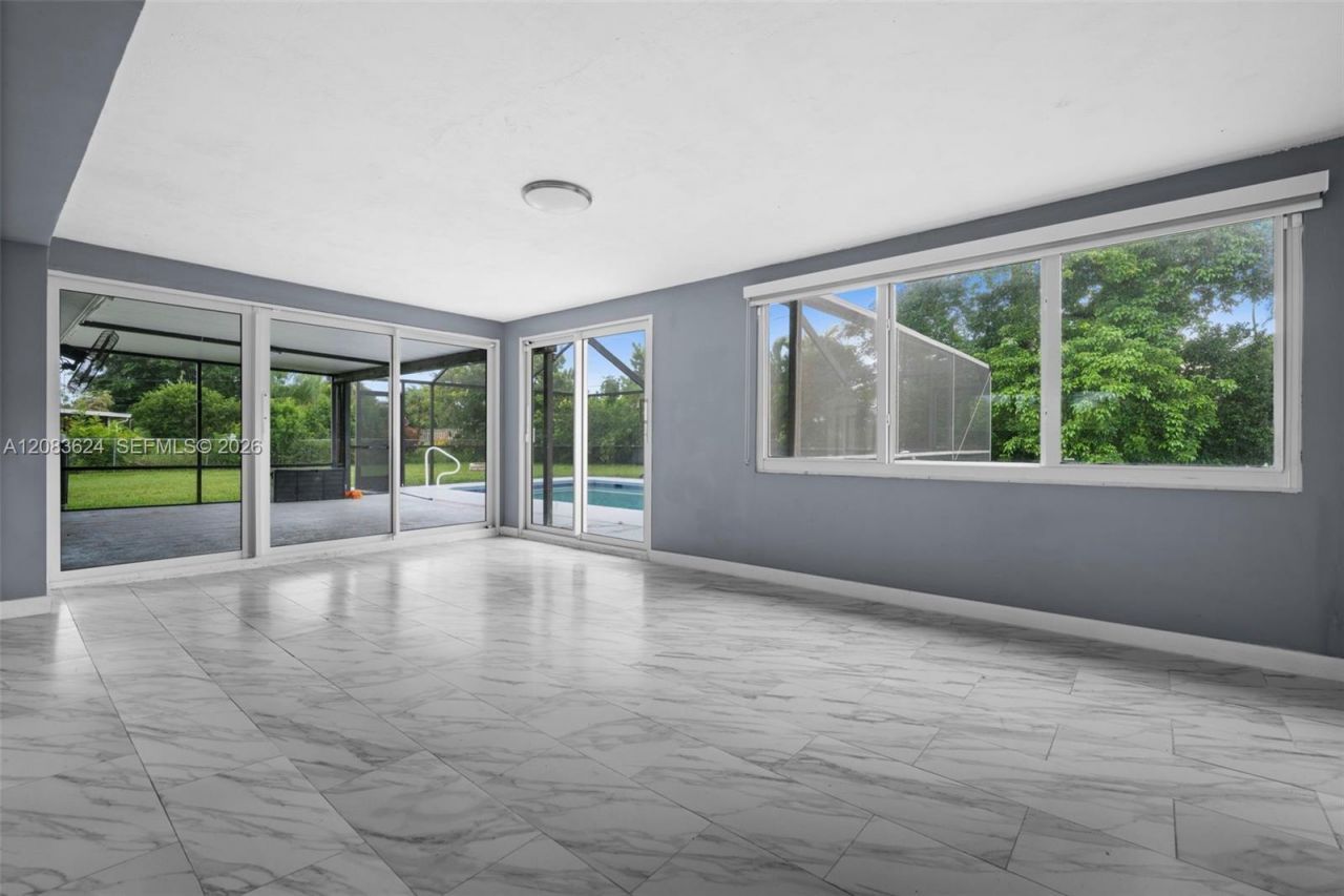 5212 Santa Rosa Ct , Cape Coral, FL 33904 Photo