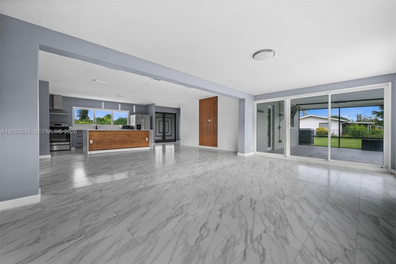 5212 Santa Rosa Ct , Cape Coral, FL 33904 Photo