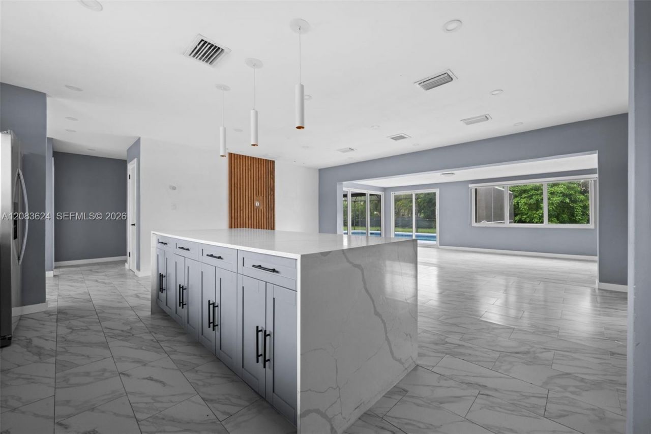 5212 Santa Rosa Ct , Cape Coral, FL 33904 Photo