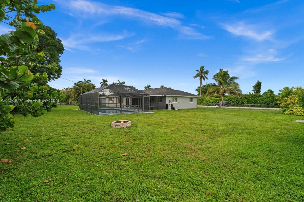 5212 Santa Rosa Ct , Cape Coral, FL 33904 Photo