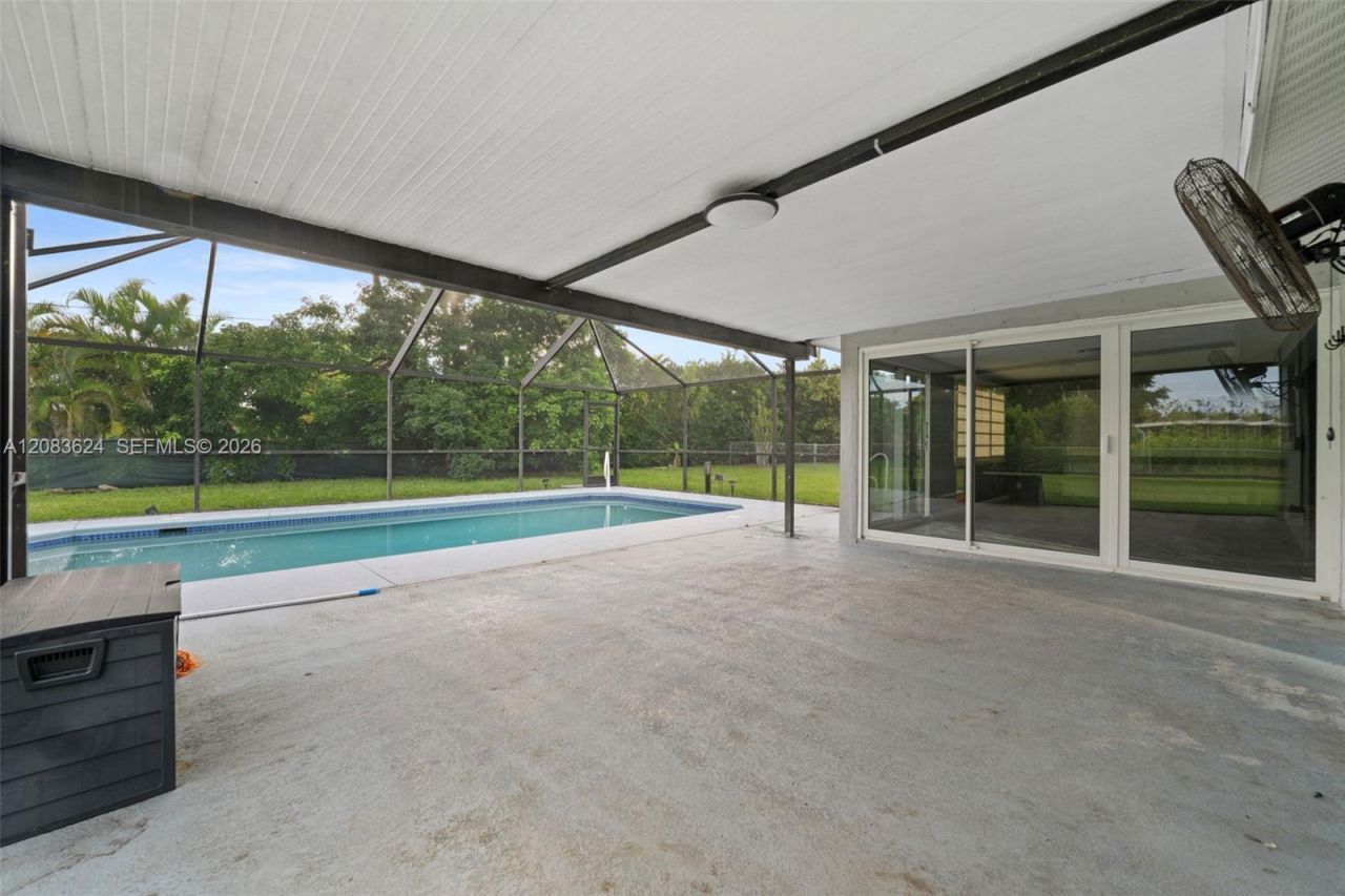 5212 Santa Rosa Ct , Cape Coral, FL 33904 Photo