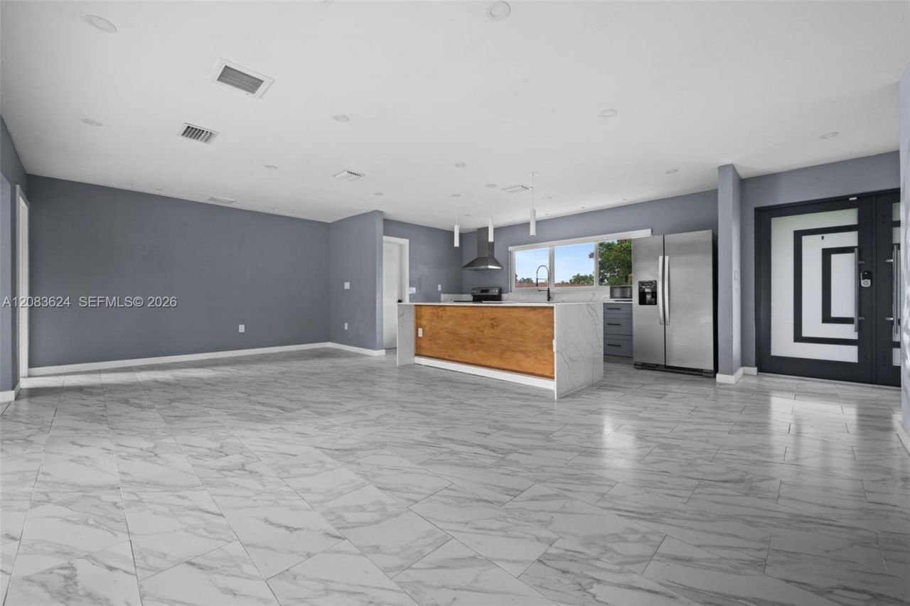 5212 Santa Rosa Ct , Cape Coral, FL 33904 Photo