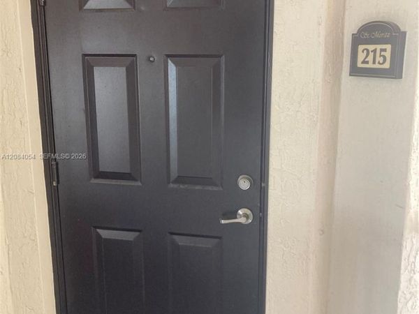 11503 NW 89th St, Unit 215, Doral, FL 33178