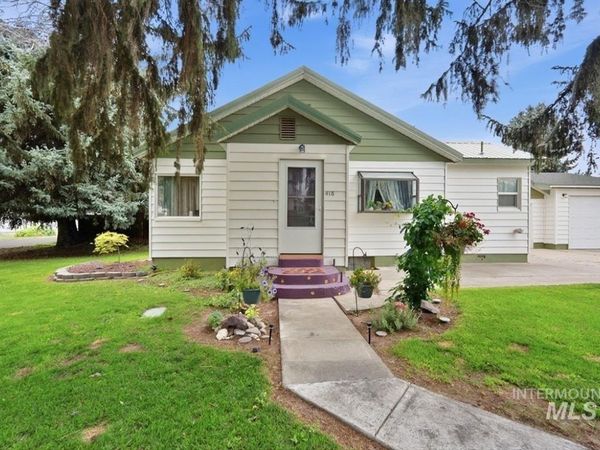418 E Ave B, Wendell, ID 83355