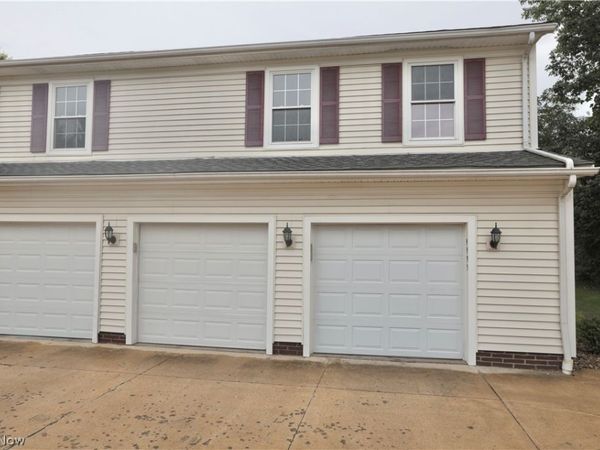 9995 Independence Drive , Unit 8B, North Royalton, OH 44133