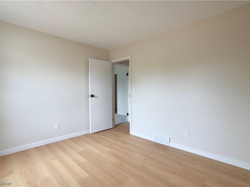 9995 Independence Drive, Unit 8B, North Royalton, OH 44133 Photo 12