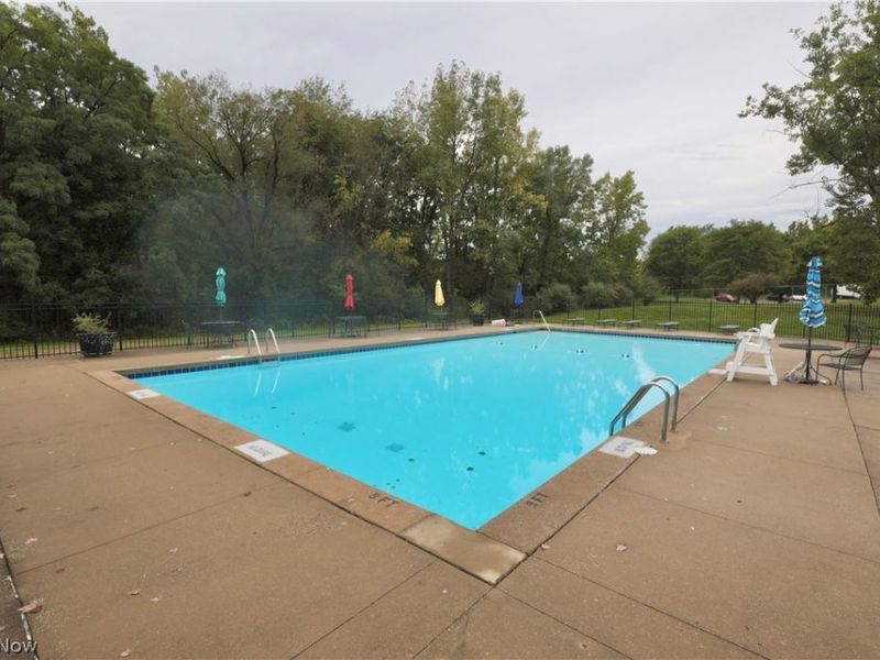 9995 Independence Drive, Unit 8B, North Royalton, OH 44133 Photo 16