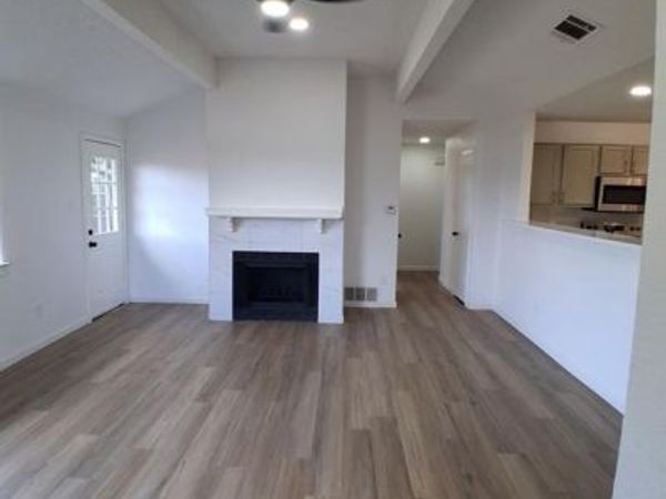 414 Valley Mills Drive, Arlington, TX 76018