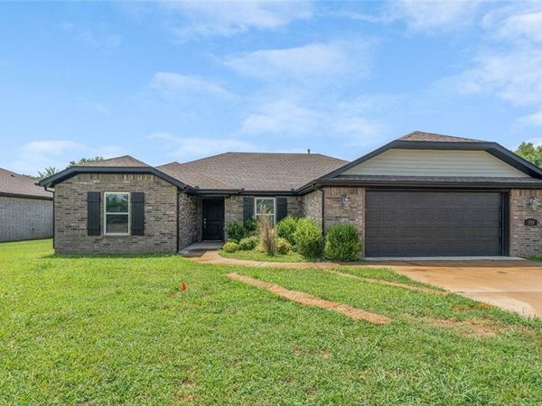 519 Eagle Drive , Gravette, AR 72736